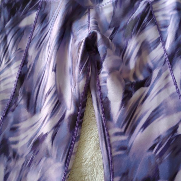 Calia by Carrie Underwood cropped yoga pant leggings in purple swirl size Large - Picture 4 of 10